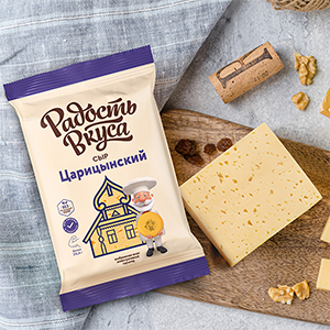 Сыр Царицынский TM Радость вкуса (200г / 180г)