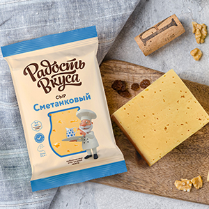 Сыр Сметанковый TM Радость вкуса (200г / 180г)